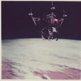 The ascent stage of the LM Spider approaching for rendezvous; the LM Spider over the Earth horizon, March 3-13, 1969 - photo 3