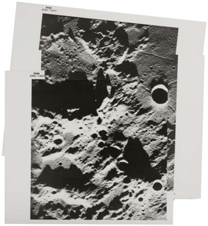 Orbital panorama at Sunrise [Mosaic]; Sunrise over the center of the Moon’s nearside; farside horizon over craters Heaviside and Keeler, May 18-26, 1969 - Foto 1