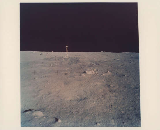 The LM Eagle on the Moon; the lunar surface TV camera on the Moon, July 16-24, 1969 - Foto 3