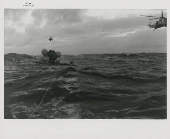 Armstrong, Collins and Aldrin back to Earth after their voyage to another world; splashdown and recovery of the CM Columbia, July 16-24, 1969 - photo 4