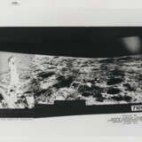 The astronaut’s shadow and Surveyor III; views of Surveyor Crater including the LM Intrepid and Surveyor III, November 14-24, 1969, EVA 2 - Foto 9