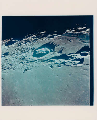 Earthrise seen from the CM; lunar shadows at Sunrise; the future Apollo 16 Descartes landing site; Crater Copernicus, November 14-24, 1969 - фото 3