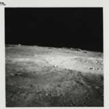Earthrise seen from the CM; lunar shadows at Sunrise; the future Apollo 16 Descartes landing site; Crater Copernicus, November 14-24, 1969 - Foto 7