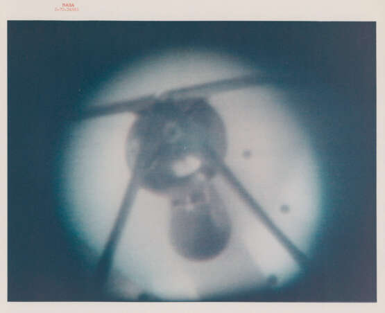 “Houston, we’ve had a problem”, oxygen tank explosion in the Service Module; TV picture inside the LM just before the explosion, April 11-17, 1970 - photo 3
