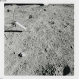 Views at station 9: David Scott’s visor; telephotographs; “abstract” close-ups of the lunar surface; TV picture; Irwin installing a core tube, July 26-August 7, 1971, EVA 3 - Foto 14