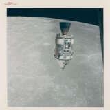 Views of the CM Endeavour and its SIM bay during inspection over the Sea of Fertility; orbital telephotographs from Endeavour, July 26-August 7, 1971 - photo 1