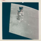 Views of the CM Endeavour and its SIM bay during inspection over the Sea of Fertility; orbital telephotographs from Endeavour, July 26-August 7, 1971 - photo 10