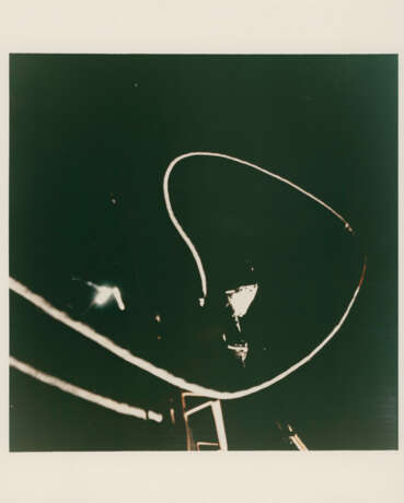 Views of Alfred Worden’s historic first deep space EVA; telephotograph of the receding Moon; slender crescent Earth with reflections, July 26-August 7, 1971 - Foto 5