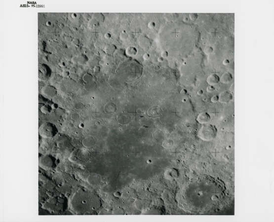 Quarter of Moon; high altitude telephotographs; close-up of the terminator, seen after transearth injection; lunar subsatellite, July 26-August 7, 1971 - photo 9