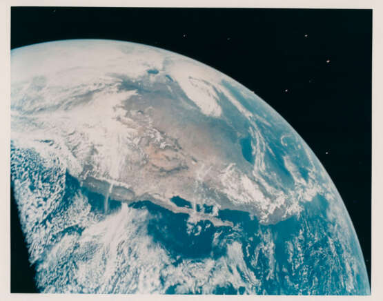 Views of Earth during transposition and docking maneuvers; Mission Control monitoring the spacecraft, April 16-27, 1972 - photo 5