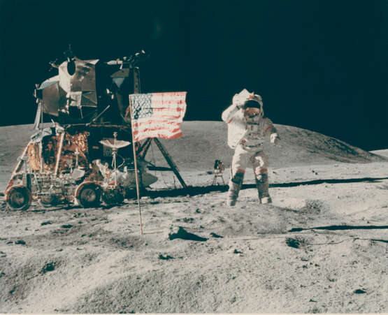 John Young jumping and saluting the American flag; TV picture of the “jumping salute”, April 16-27, 1972, EVA 1 - фото 1