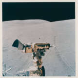 The LM Orion; Rover tracks leading to the landing site; Palmetto Crater, seen during the traverse back from station 13, April 16-27, 1972, EVA 3 - Foto 3