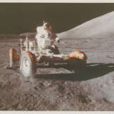 Eugene Cernan on the Rover by the LM; the first photograph after touchdown; lunarscape; Cernan testing the Rover, December 7-19, 1972, pre EVA 1, EVA 1 - Foto 7
