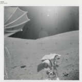 The Lunar Rover; lunarscapes during sunny traverse from station 7; the exotic boulder and geological investigations; Rover tracks, station 8, December 7-19, 1972, EVA 3 - Foto 6