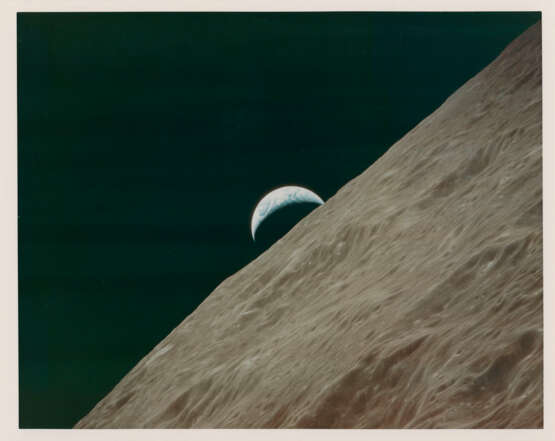 Crescent Earthrise, December 7-19, 1972 - фото 1