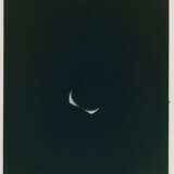 Last human-taken photograph of the Earth from the Moon; one of the last human-taken photographs in lunar orbit; the Moon after transEarth injection, December 7-19, 1972 - Foto 1