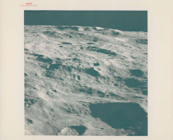 Moonscapes from the CM America: the nearside terminator; Sunset over farside craters; Crater Aitken; highlands near Gagarin Crater, December 7-19, 1972 - Foto 14