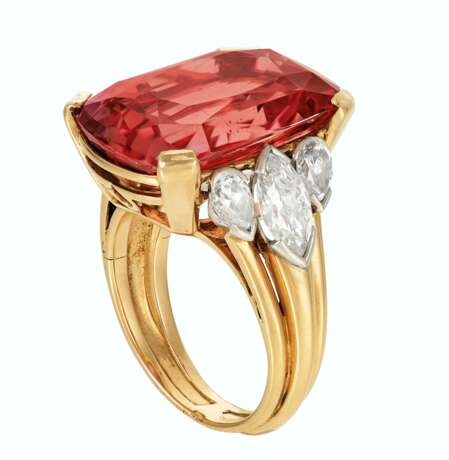 THE DU PONT PADPARADSCHA COLORED SAPPHIRE AND DIAMOND RING,... - фото 2