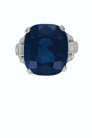 SAPPHIRE AND DIAMOND RING - фото 1