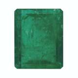 TWO UNMOUNTED EMERALDS - Foto 2