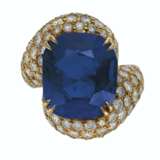 Harry Winston. SAPPHIRE AND DIAMOND RING, HARRY WINSTON - photo 1