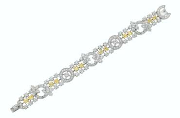 COLORED DIAMOND AND DIAMOND BRACELET, GRAFF