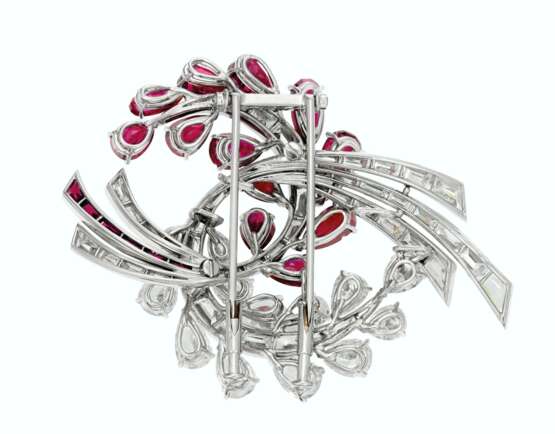 RUBY AND DIAMOND BROOCH - Foto 2