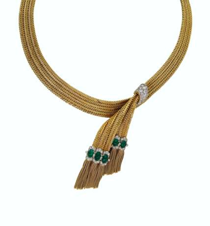 Van Cleef & Arpels. EMERALD, DIAMOND AND GOLD 'SERGE FABRIC' NECKLACE, VAN CLEEF... - Foto 1