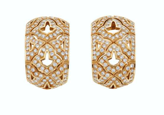 Cartier. DIAMOND EARRINGS, CARTIER AND DIAMOND BRACELET - Foto 5