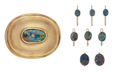GROUP OF BLACK OPAL AND GOLD ACCESSORIES