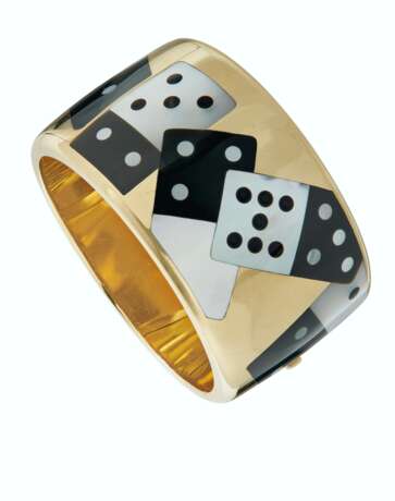 Tiffany & Co.. MOTHER-OF-PEARL, BLACK JADE AND GOLD DOMINOES BANGLE BRACELE... - фото 1