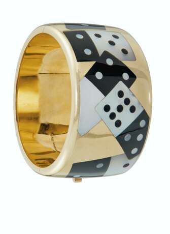 Tiffany & Co.. MOTHER-OF-PEARL, BLACK JADE AND GOLD DOMINOES BANGLE BRACELE... - фото 2