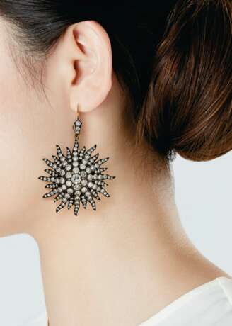 DIAMOND STARBUST EARRINGS - фото 4