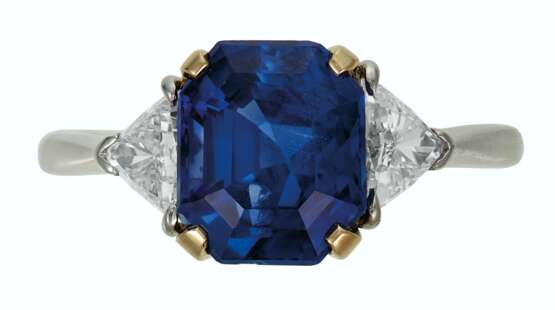 Cartier. SAPPHIRE AND DIAMOND RING, CARTIER - фото 1