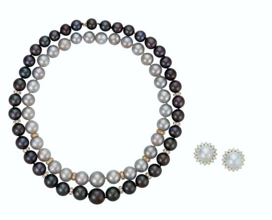 GROUP OF CULTURED PEARL AND DIAMOND JEWELRY - фото 1