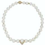 DIAMOND CLIP, HARRY WINSTON AND CULTURED PEARL AND DIAMOND N... - фото 2