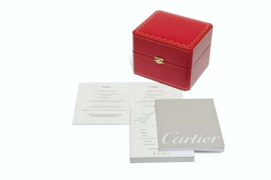 Cartier. CARTIER, 18K WHITE GOLD & DIAMOND, ENAMEL DIAL, PASHA DE CARTIER, LIMITED EDITION NO. 34/40 - photo 2