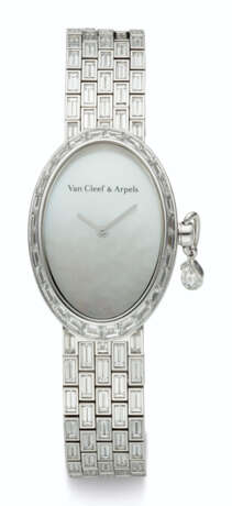 Van Cleef & Arpels. VAN CLEEF & ARPELS, 18K WHITE GOLD & DIAMOND, MOTHER-OF-PEARL DIAL, REF. HH22351 - photo 1