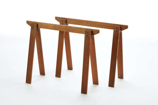 Ettore Sottsass. Pair of studio easels - photo 1
