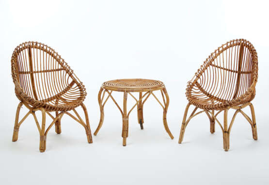 Pair of armchairs and coffee table in rattan - Foto 1
