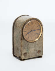 Déco table clock in brass, covered in gray-crème galuchat