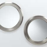 Pair of circular mirrors - photo 1