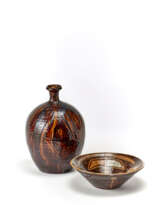 Lot consisting vase and a bowl painted