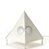 Lino Sabattini. Pyramid-shaped table lamp - Foto 1