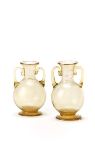 Manifattura di Murano. Pair of small vases in hand-blown pagliesco glass - photo 1