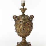 Pre-Raphaelite style table lamp - photo 1