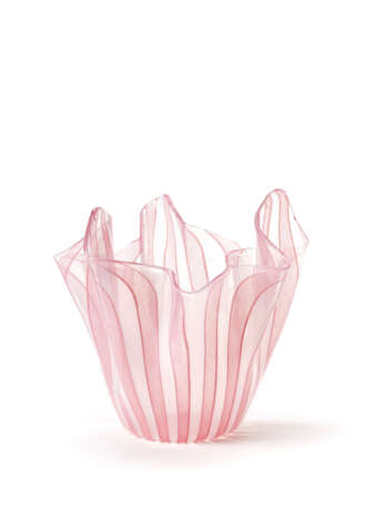 Fulvio Bianconi. Fazzoletto vase in transparent blown glass - photo 1