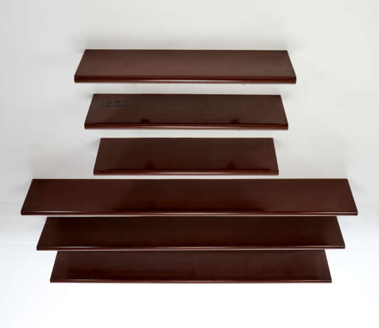 Azucena. Lot of six brown painted wooden shelves of different lengths - фото 1