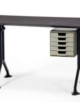 Typist's table