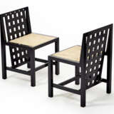 Charles Rennie Mackintosh. Two chairs model "D - Foto 1